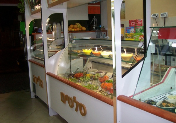 Top 10 Tuesday: Organic Vegan Cafés!