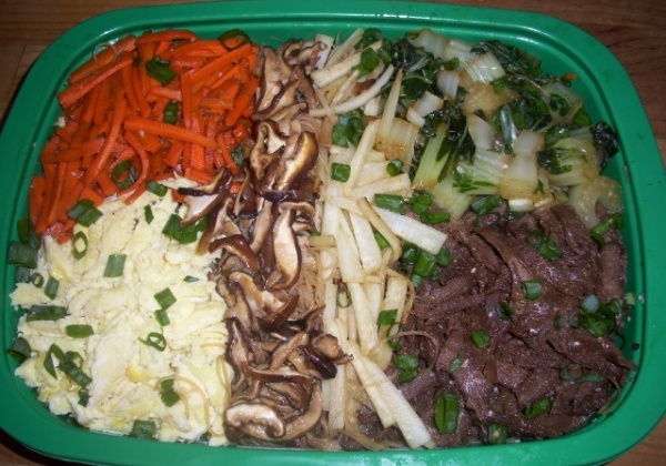 Recipe: Bibimbap Pasta With Gochujang Sauce