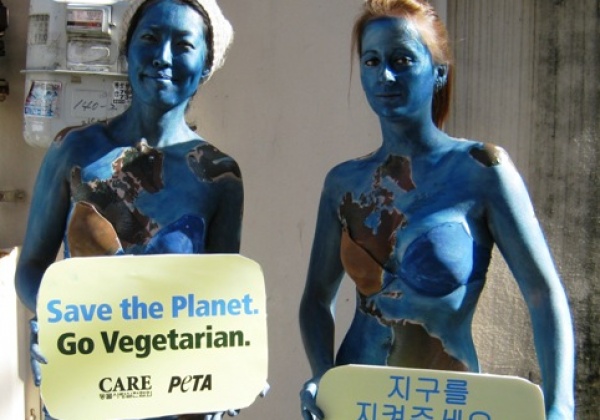 This Just In: Activists Arrested While Asking G20 to Go Vegetarian