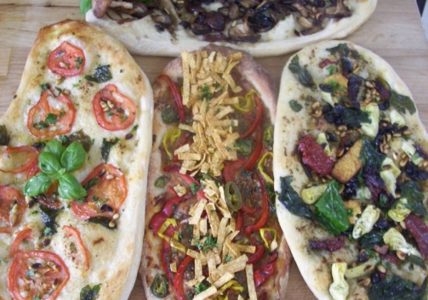 Recipe: Vegan Pizza Party!