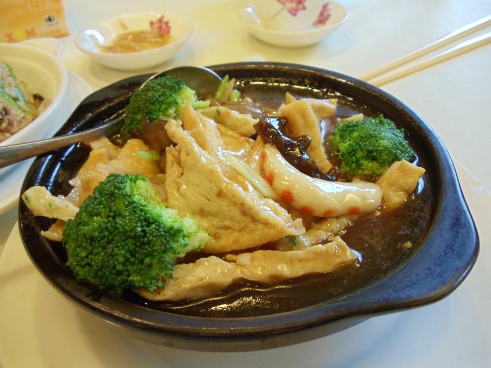 Tofu and broccoli