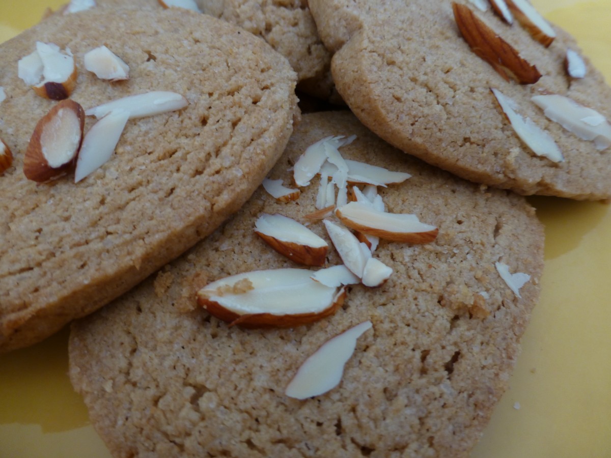 Almond ginger vegan cookies