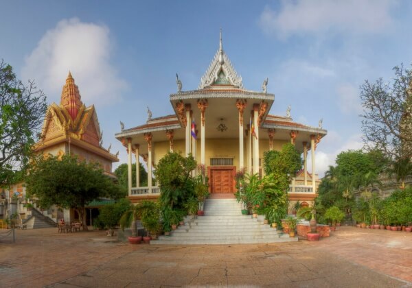 Best Places for Vegan Food in Phnom Penh