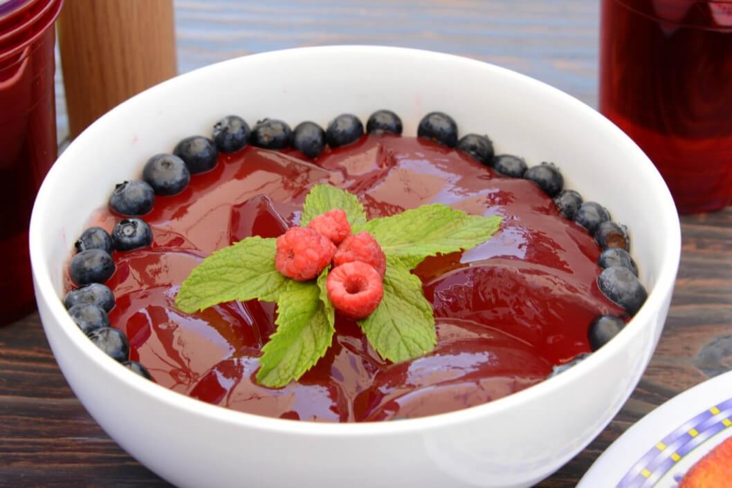 What Is Gelatin? | Animals Used for Food - Issues - PETA Asia