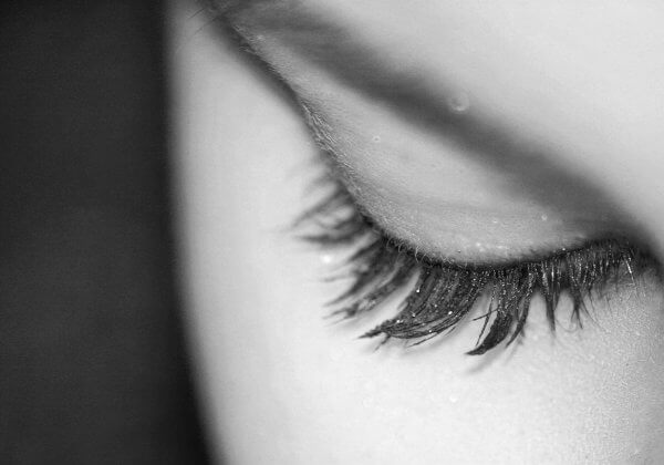 Your Guide to Cruelty-Free False Lashes
