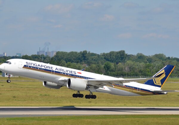 Hey, Singapore Airlines—This Is the Easiest Way to Help Offset Carbon Emissions on Your ‘Flights to Nowhere’